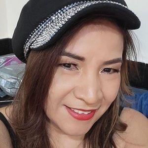 Meet your Posher, Roxana